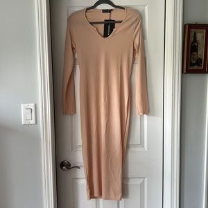 Pretty Little Thing MIDI dress in nude
